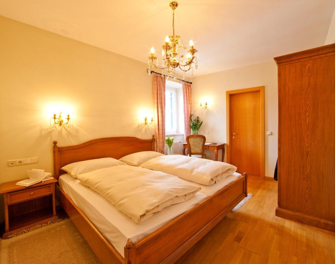 Hotel Elefant Ora / Auer Extérieur photo