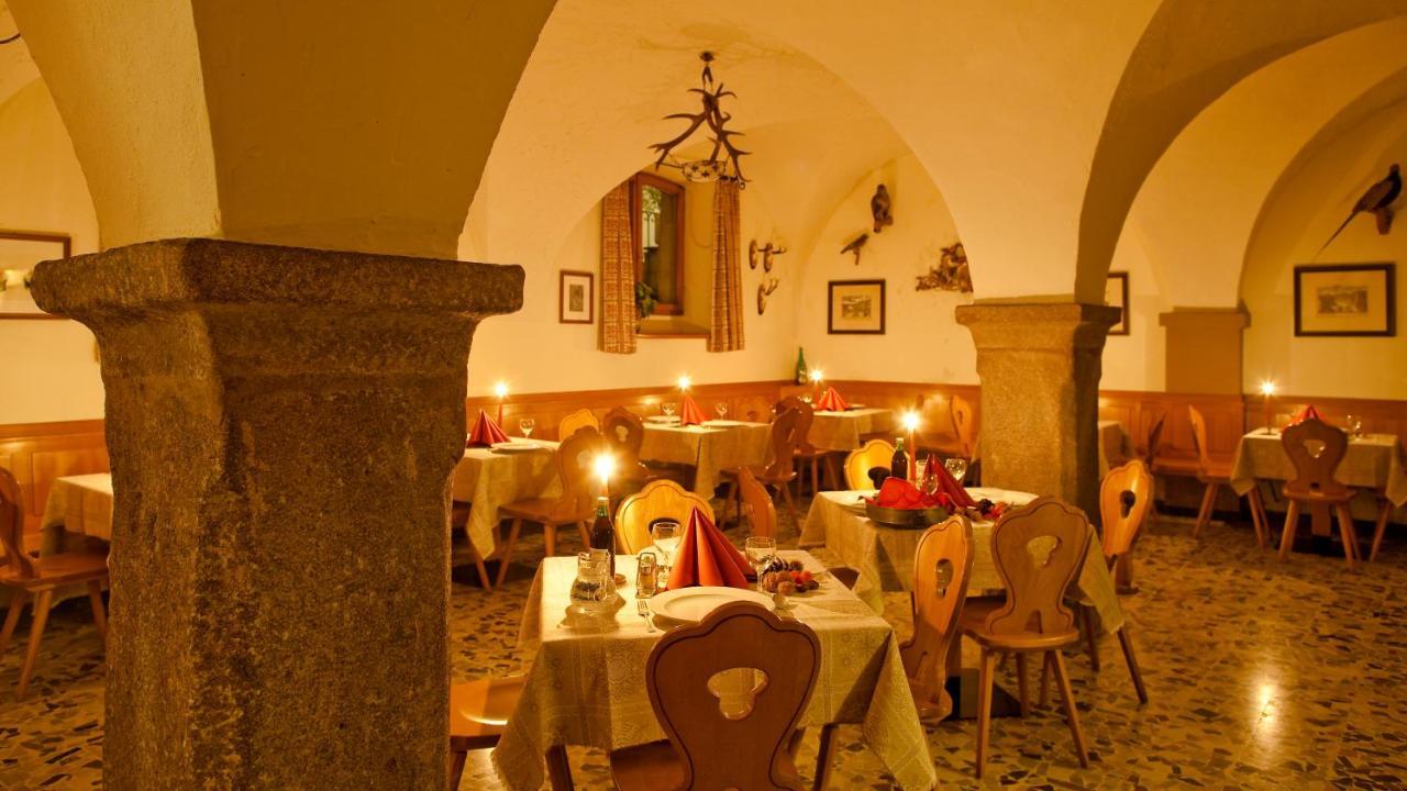Hotel Elefant Ora / Auer Extérieur photo